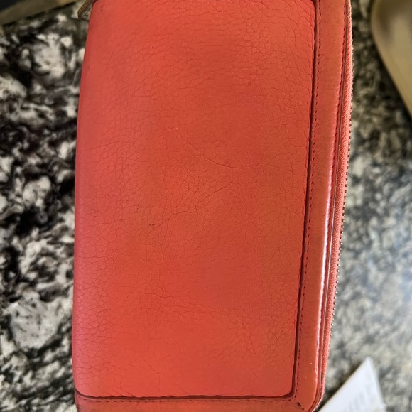 Tory Burch large zipper wallet - Picture 3 of 6